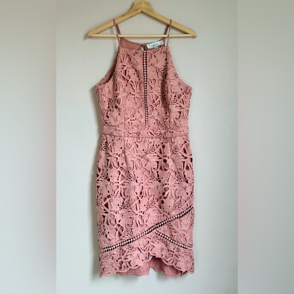 Adelyn Rae Dusty Rose Lace Dress Medium Floral Crochet Spring Wedding Guest